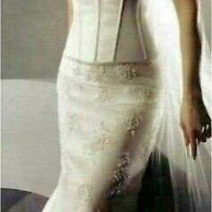 Oleg Cassini 2-piece corsett ivory champagne wedding dress.